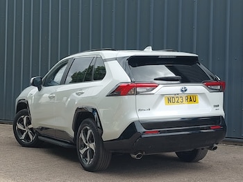 Used Toyota RAV4 2023 for sale - 79489427: Photo
