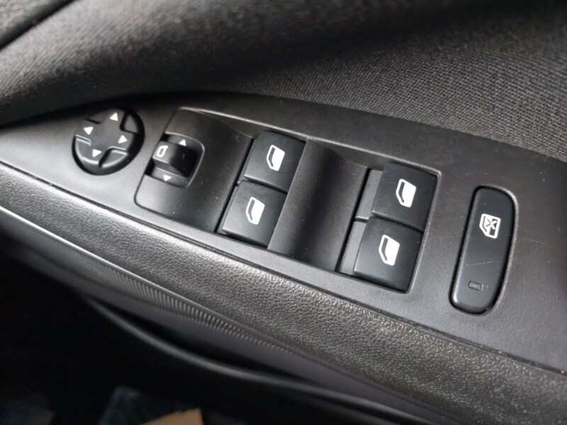 Used Vauxhall Crossland 2023 for sale - 77948020: Photo 15