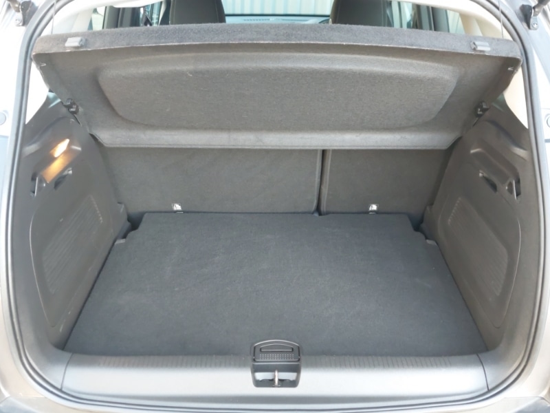 Used Vauxhall Crossland 2023 for sale - 77948020: Photo 8