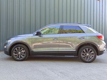 Used Volkswagen T-Roc 2018 for sale - 78928282: Photo