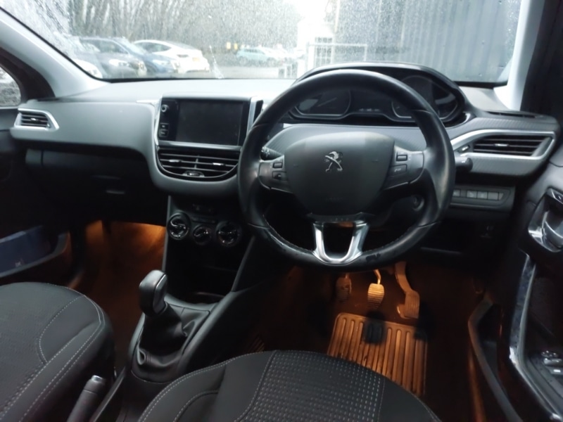 Used Peugeot 208 2017 for sale - 77410302: Photo 10