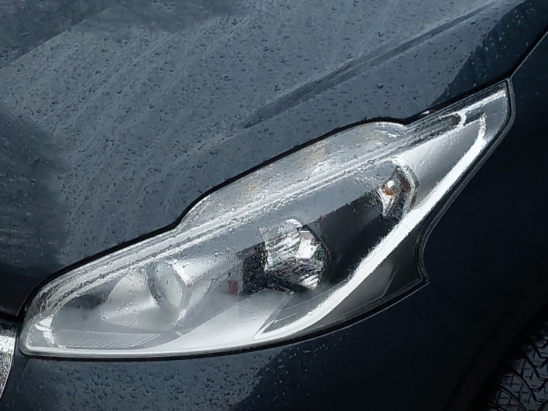 Used Peugeot 208 2017 for sale - 77410302: Photo 13