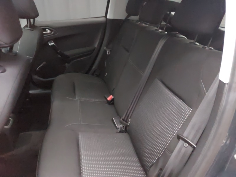 Used Peugeot 208 2017 for sale - 77410302: Photo 6