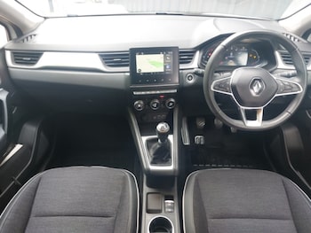 Used Renault Captur 2023 for sale - 79615405: Photo