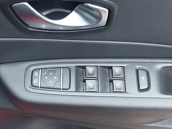 Used Renault Captur 2020 for sale - 76221528: Photo 13