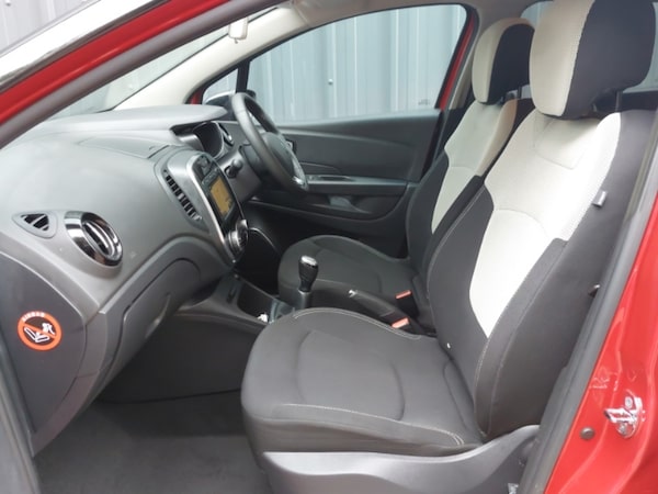 Used Renault Captur 2020 for sale - 76221528: Photo 5