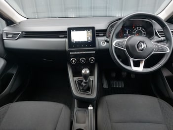 Used Renault Clio 2021 for sale - 78225348: Photo