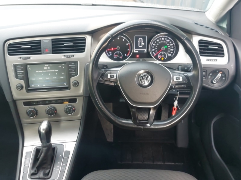 Used Volkswagen Golf 2017 for sale - 77999629: Photo 7