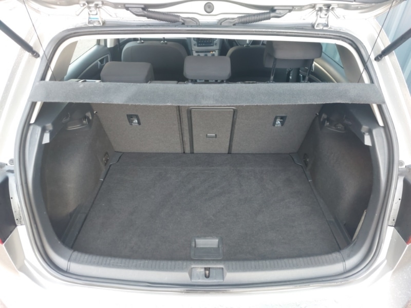 Used Volkswagen Golf 2017 for sale - 77999629: Photo 8