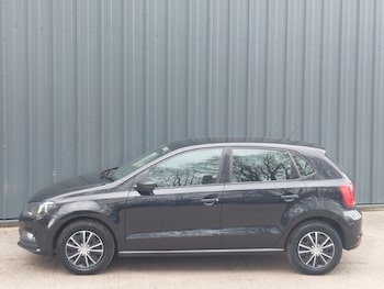 Used Volkswagen Polo 2017 for sale - 77969171: Photo