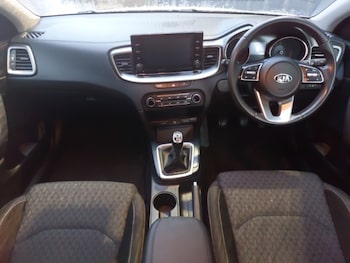 Used Kia Ceed 2021 for sale - 76897380: Photo