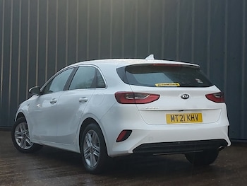 Used Kia Ceed 2021 for sale - 76897380: Photo