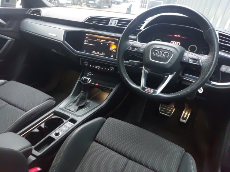 Used Audi Q3 2019 for sale - 76987415: Photo 10