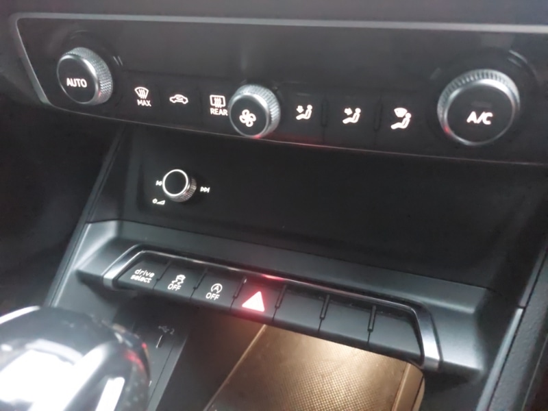 Used Audi Q3 2019 for sale - 76987415: Photo 18