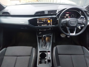 Used Audi Q3 2019 for sale - 76987415: Photo