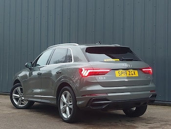 Used Audi Q3 2019 for sale - 76987415: Photo