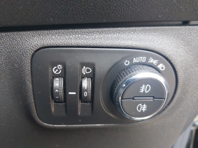 Used Vauxhall Corsa 2018 for sale - 76150428: Photo 18