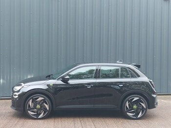 Used Abarth 600e 2024 for sale - 76533466: Photo