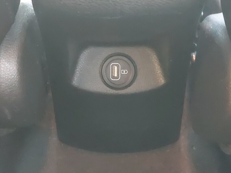 Used Kia Stonic 2023 for sale - 76695681: Photo 11