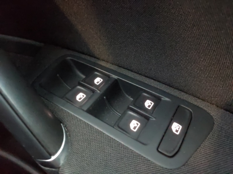 Used Volkswagen Golf 2019 for sale - 77252462: Photo 18