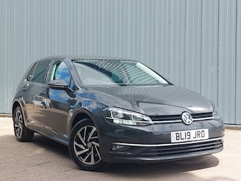 Used Volkswagen Golf 2019 for sale - 78973175: Photo