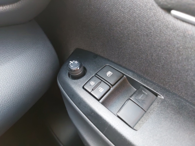 Used Toyota Yaris 2023 for sale - 77141051: Photo 19