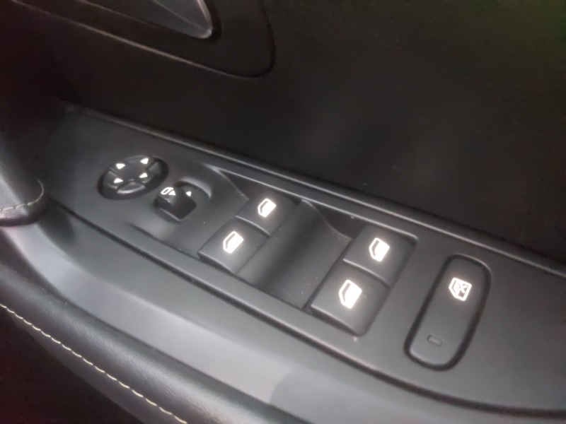 Used Peugeot 208 2021 for sale - 76397365: Photo 16