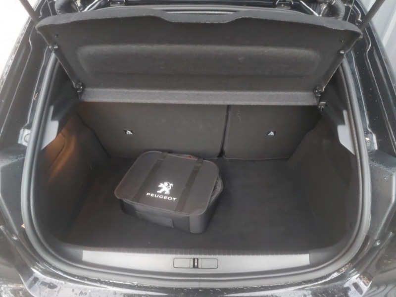 Used Peugeot 208 2021 for sale - 76397365: Photo 8