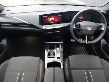 Used Vauxhall Astra 2024 for sale - 76963930: Photo