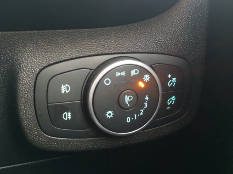 Used Ford Fiesta 2018 for sale - 77189794: Photo 19