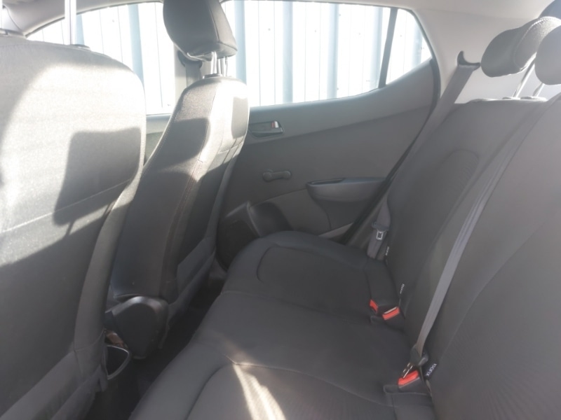 Used Hyundai i10 2019 for sale - 77352748: Photo 6