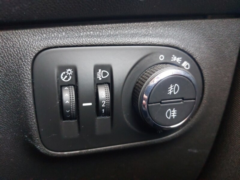 Used Vauxhall Corsa 2017 for sale - 77209472: Photo 18