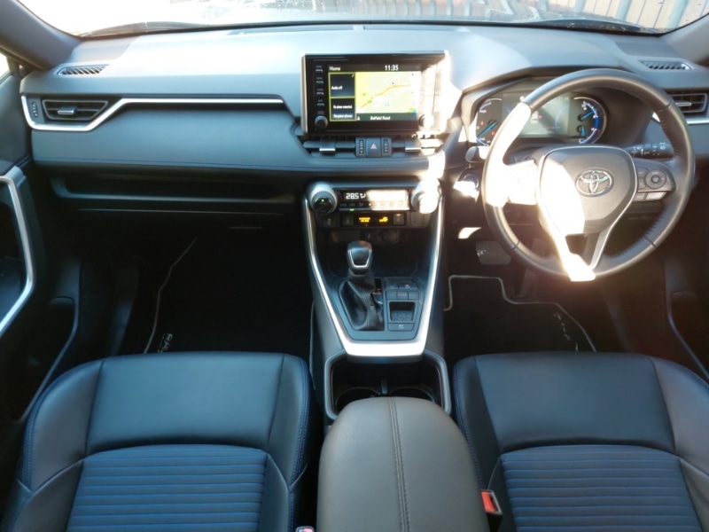 Used Toyota RAV4 2022 for sale - 76602419: Photo 2