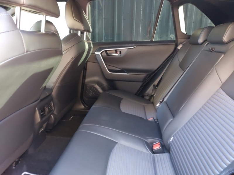 Used Toyota RAV4 2022 for sale - 76602419: Photo 6