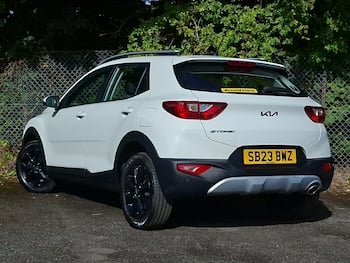 Used Kia Stonic 2023 for sale - 79666199: Photo