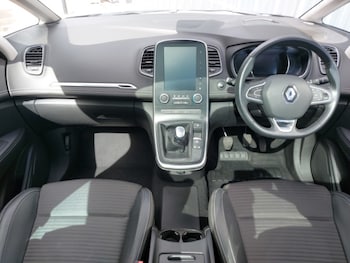 Used Renault Scenic 2019 for sale - 75518635: Photo