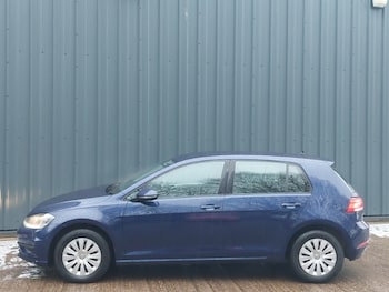 Used Volkswagen Golf 2018 for sale - 77119132: Photo