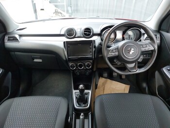 Used Suzuki Swift 2023 for sale - 77815534: Photo