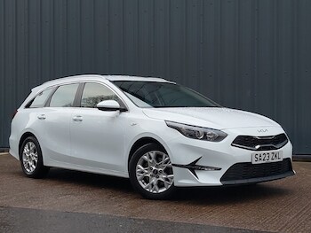 Used Kia Ceed 2023 for sale - 77304344: Photo