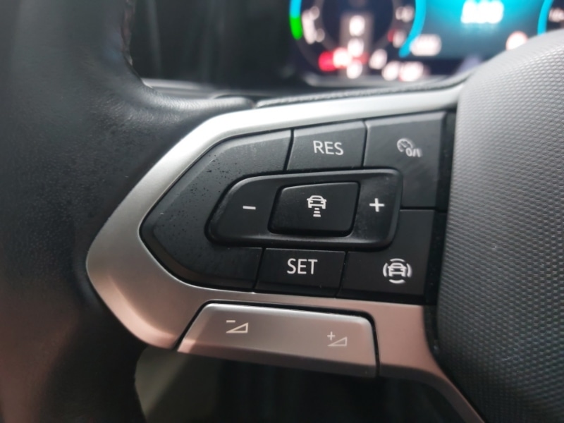 Used Volkswagen Multivan 2023 for sale - 77852605: Photo 16