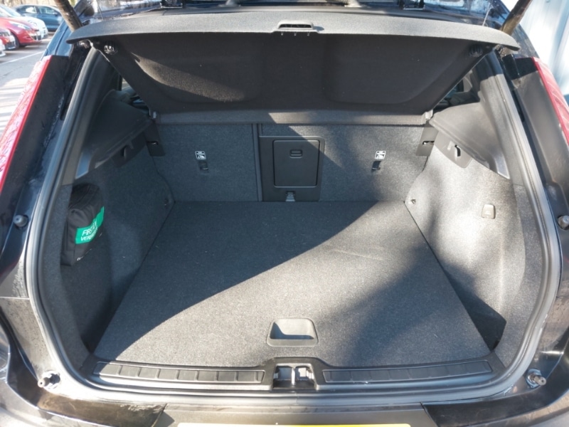 Used Volvo XC40 2021 for sale - 78023616: Photo 8