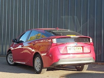 Used Toyota Prius 2022 for sale - 76628810: Photo