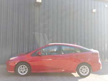 Used Toyota Prius 2022 for sale - 76628810: Photo
