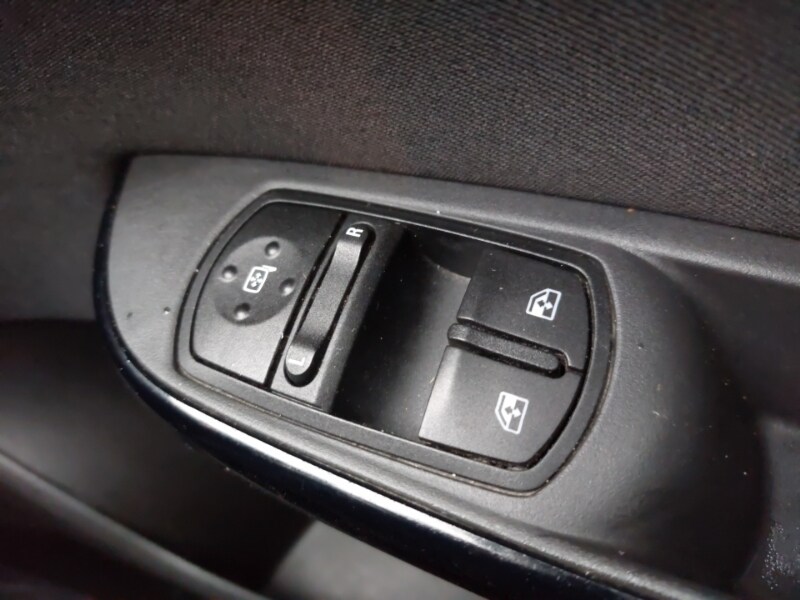 Used Vauxhall Corsa 2016 for sale - 77405254: Photo 15