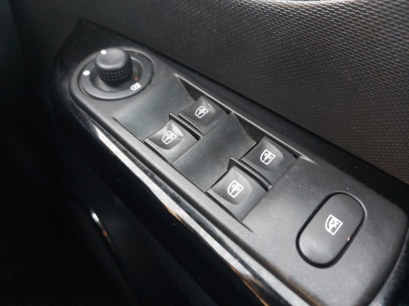 Used Renault Captur 2016 for sale - 77852585: Photo 18