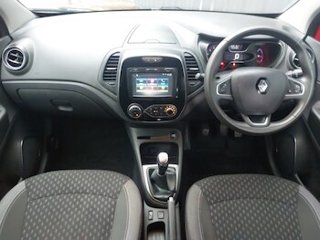 Used Renault Captur 2018 for sale - 77907559: Photo