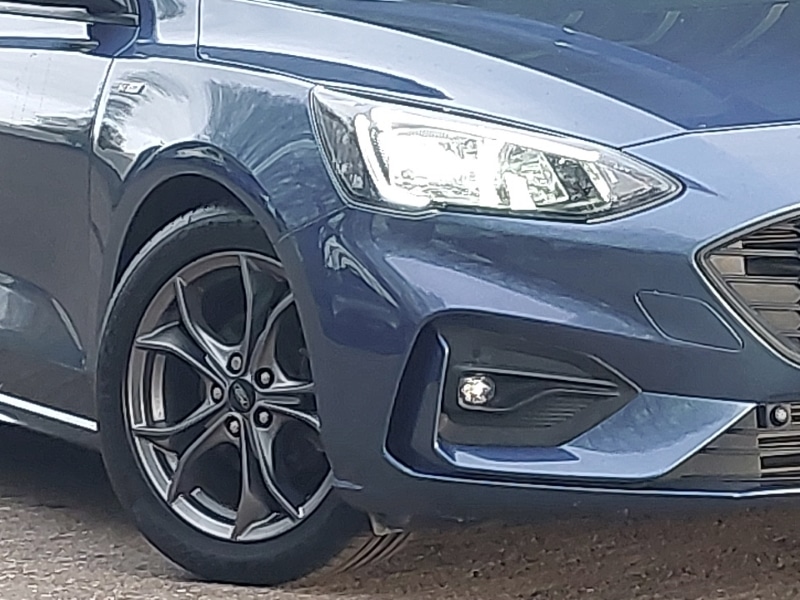 Used Ford Focus 2021 for sale - 76906849: Photo 9