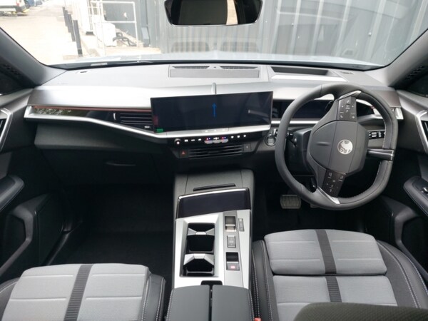 Used Vauxhall Grandland 2025 for sale - 76195828: Photo 2