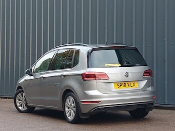 Used Volkswagen Golf SV 2018 for sale - 77338479: Photo