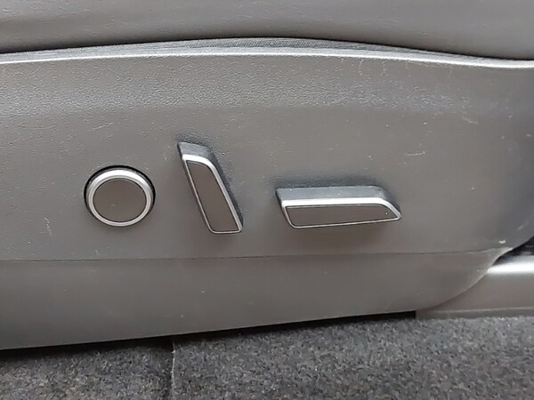 Used Tesla Model Y 2022 for sale - 76187821: Photo 12